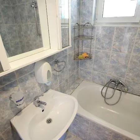 Πανσιόν And Roko 4*