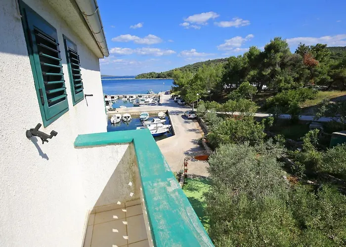 Apartment&rooms Roko