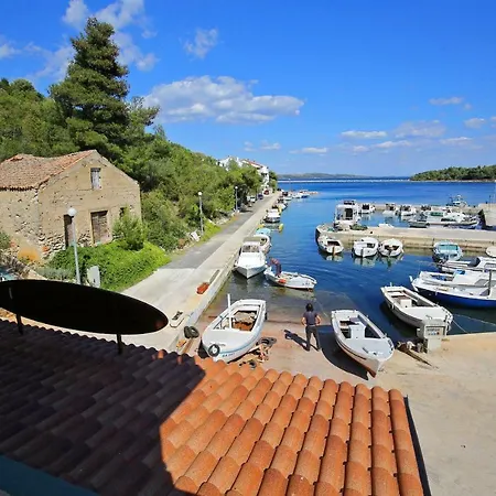 Guest house And Roko 4*
