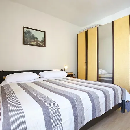 Guest house And Roko 4*