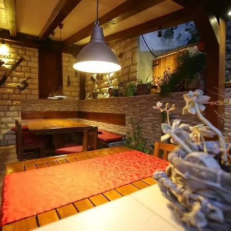 Guest house And Roko 4*