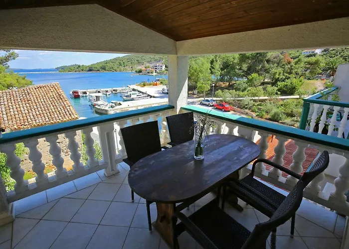 And Roko 招待所 4*