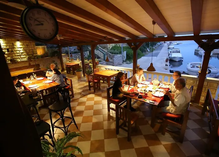 And Roko 招待所 4*