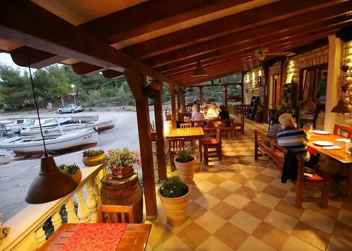 And Roko 招待所 4*